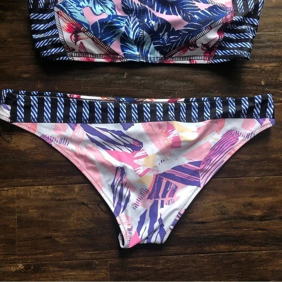 NEW Cupshe Bikini | Halter Bikini | Cupshe | Swimwear | Swim - Picture 9 of 12